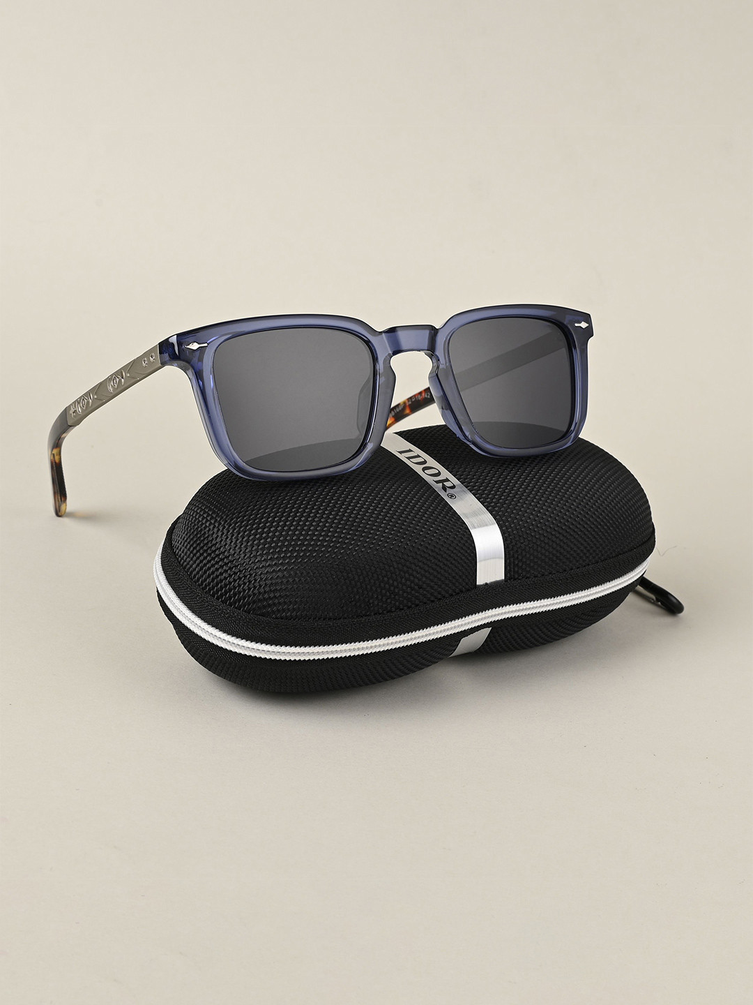 IDOR Unisex Square Sunglasses with Polarised and UV Protected Lens