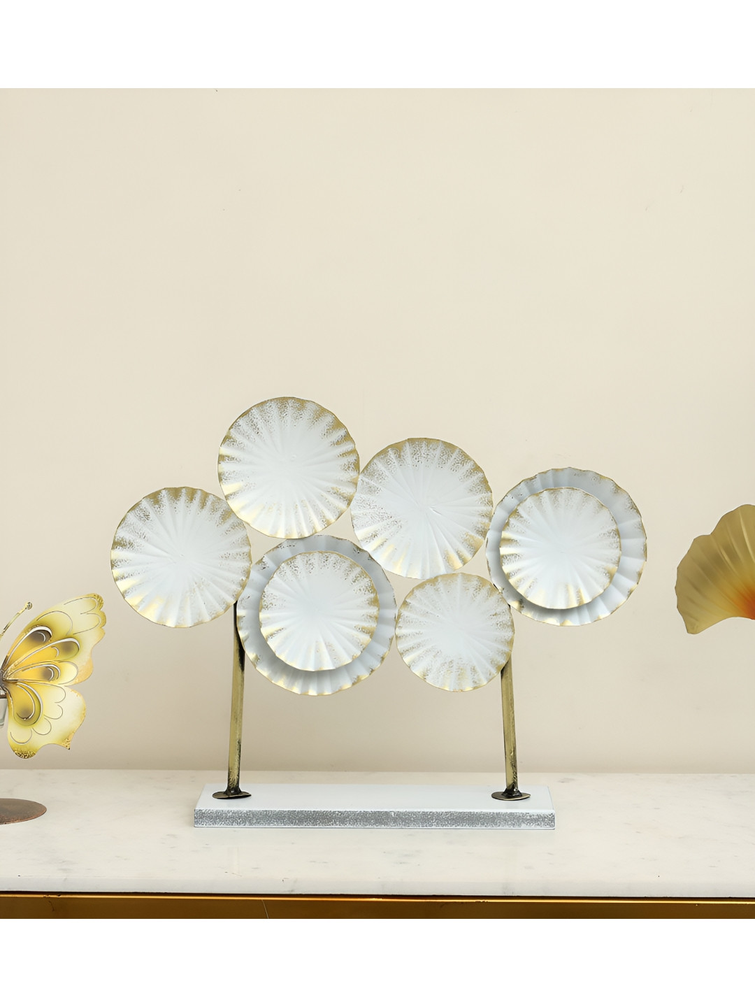 vedas White Metal Metallic Living Room Large Showpiece - 14 Inches