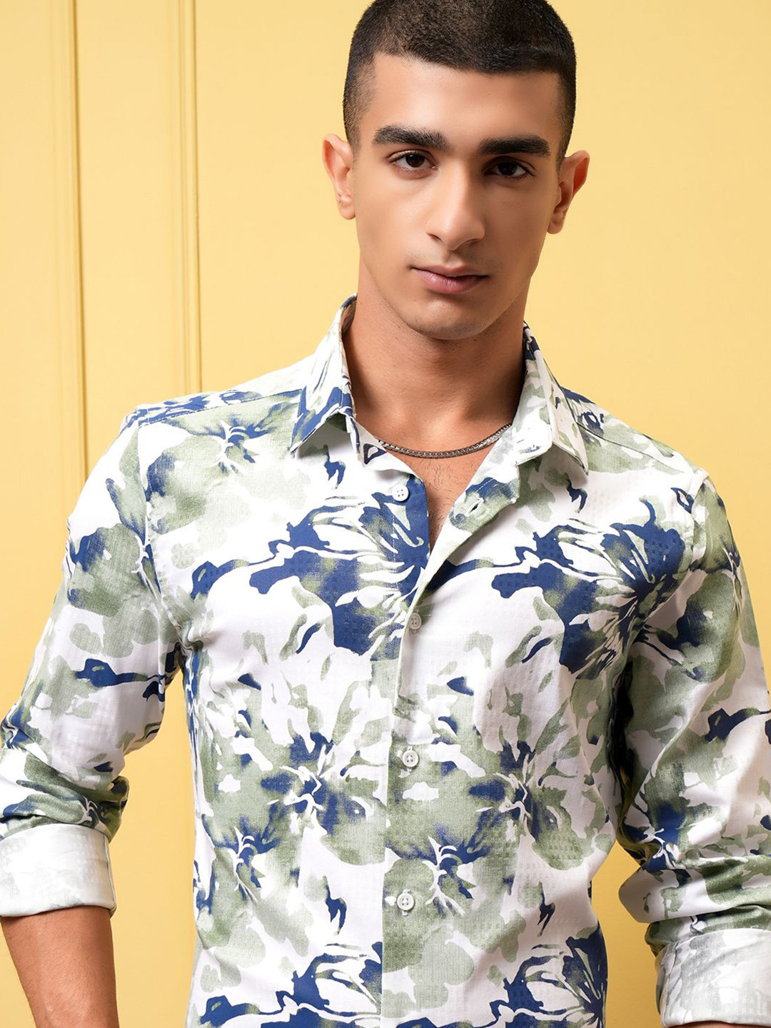 HIGHLANDER Men Dobby Textured Printed Day Occasion Shirt