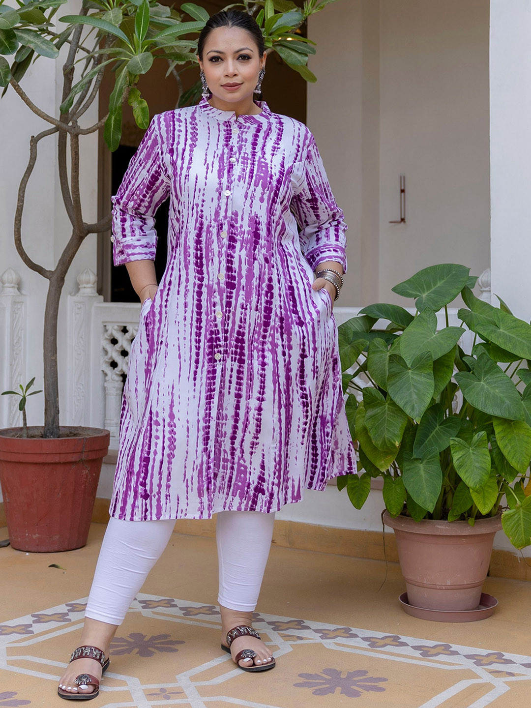 Lee Moda Women Printed Thread Work Front Slit Princess Cut A Line Kurta