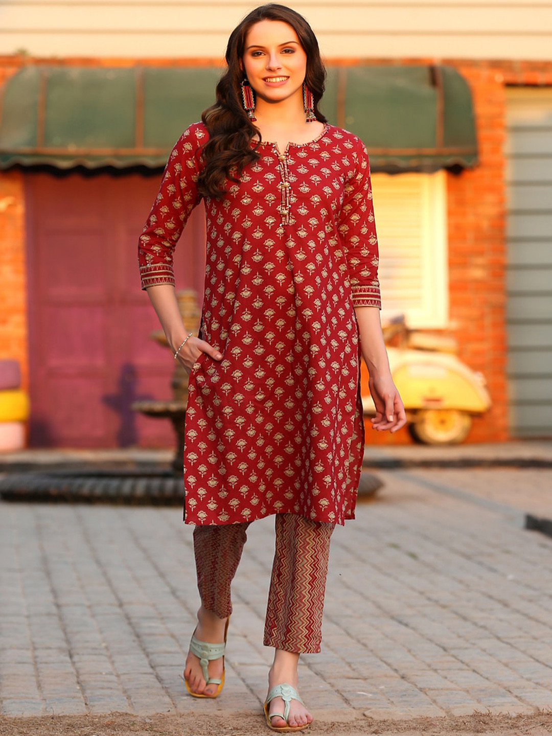 DECKEDUP Women Red Floral Cotton Printed Kurta