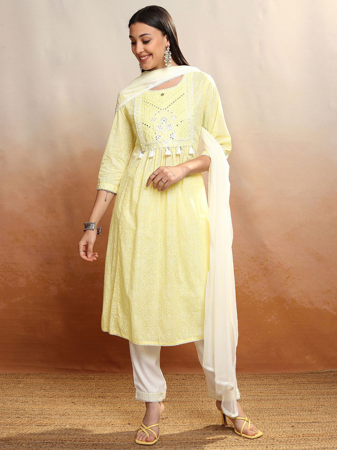 Vishudh Women Bandhani Printed Regula Pure Cotton Kurta with Trousers & With Dupatta
