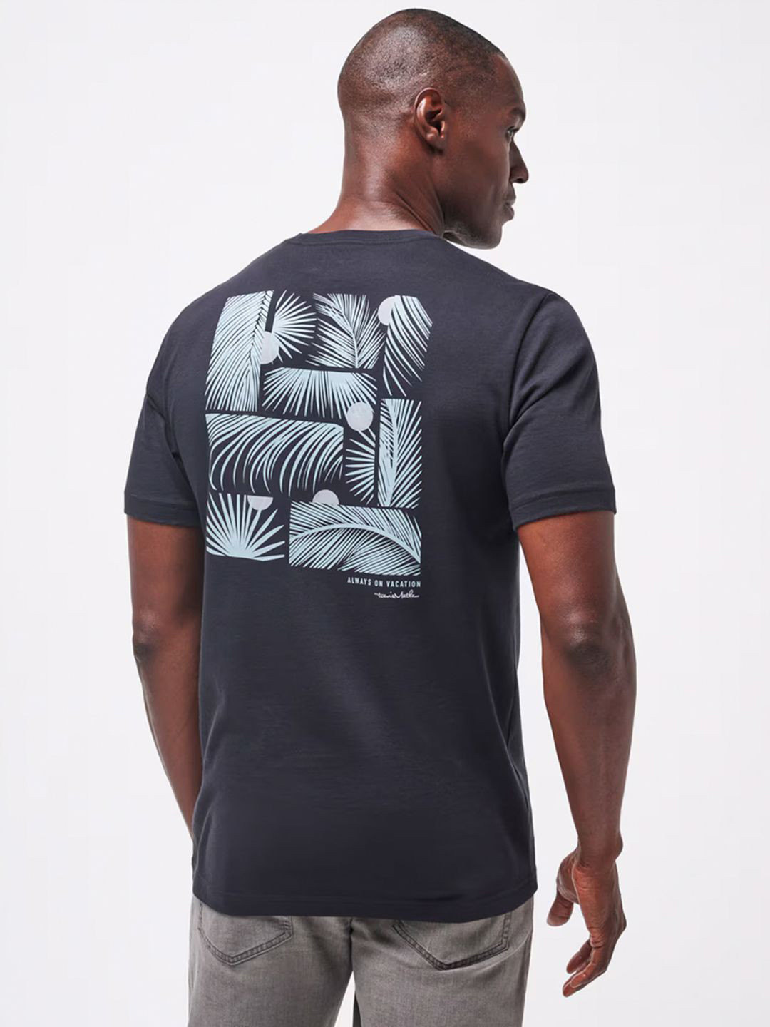 TRAVIS MATHEW Men Tropical Printed Round Neck T-shirt