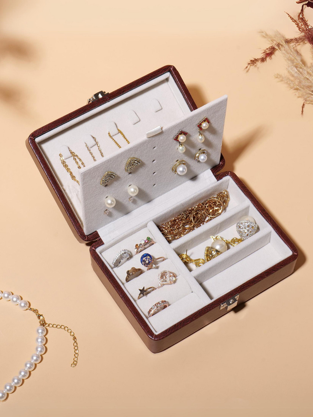 La Trove Women Maroon Oval Leather Jewellery Organizer Box for Wardrobe Closet