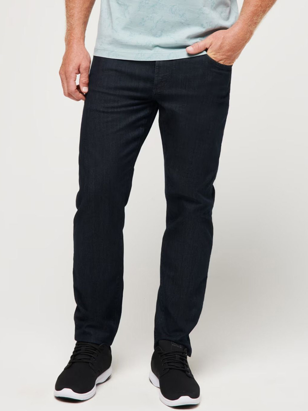 TRAVIS MATHEW Men Slim Fit Slash Knee Stretchable Jeans