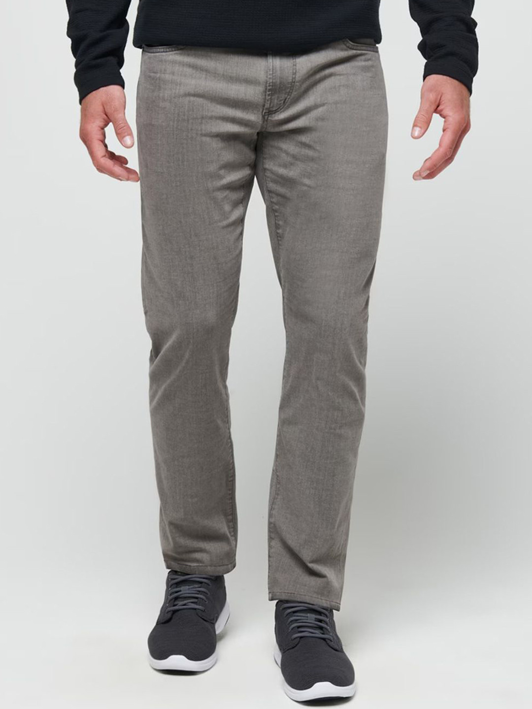 TRAVIS MATHEW Men Slim Fit Slash Knee Stretchable Jeans