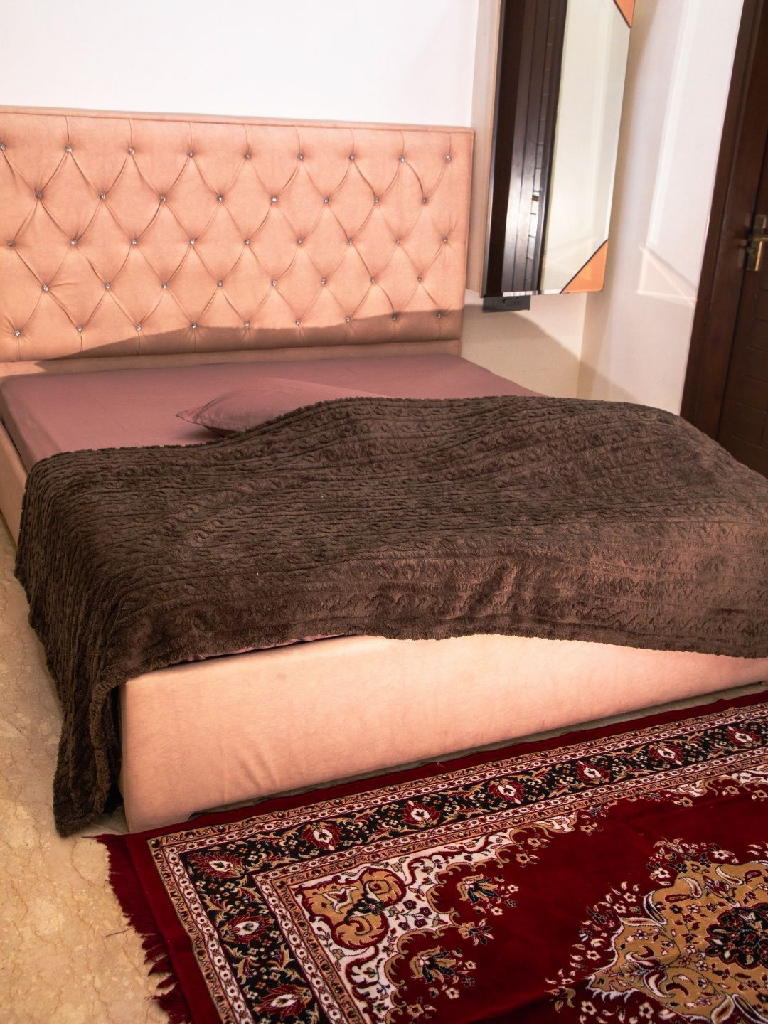 STUDIOHMK Brown AC Room 300 GSM Double Bed Comforter Blankets