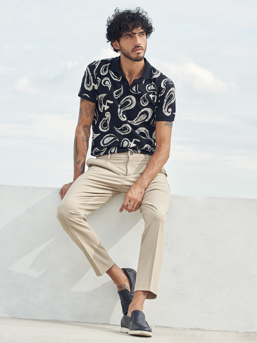 Mufti Men Abstract Monochrome Abstract Printed Polo Collar Slim Fit T-shrit