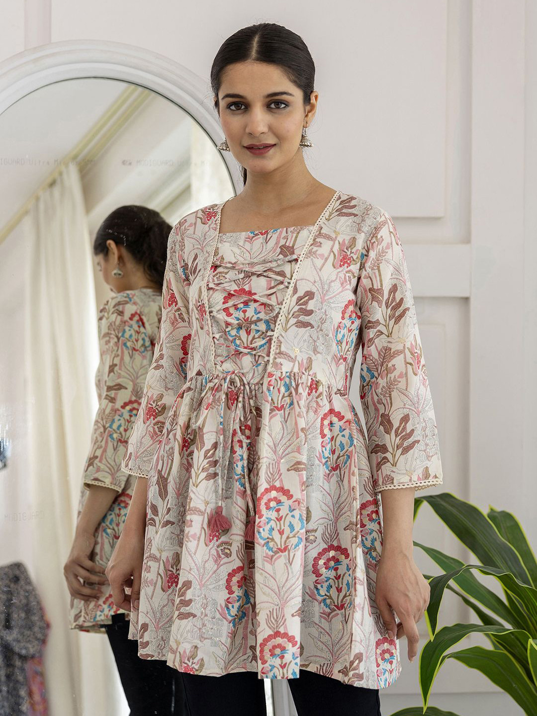 Nayo Floral Printed Square Neck Tunic