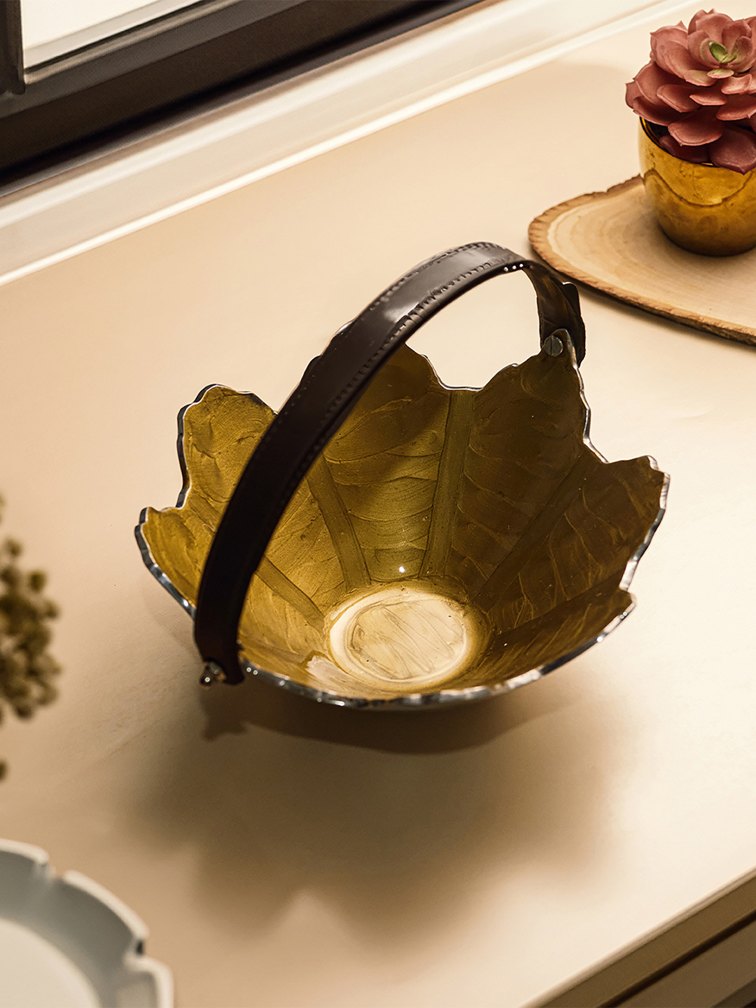 Troveas Gold toned Aluminum Fruit Bowl