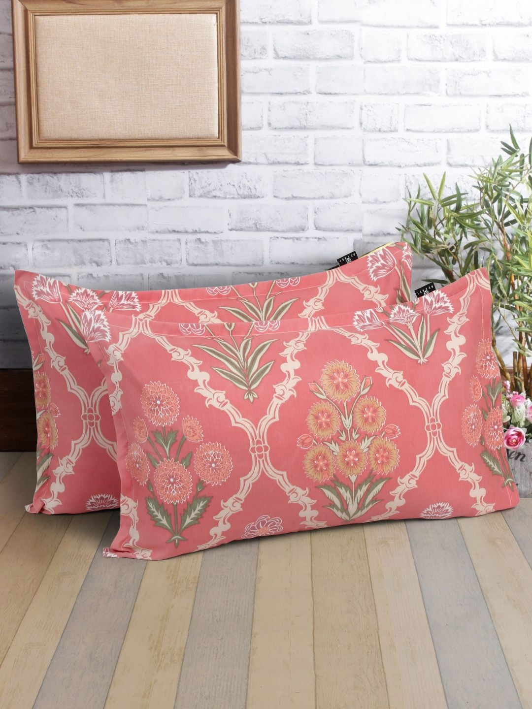 Arrabi Peach-Coloured & White 2 Pieces Abstract Linen Rectangle Pillow Covers