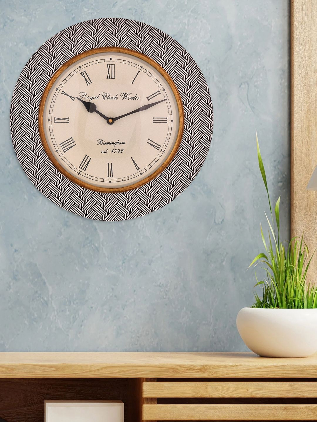 Aura Black Wood Durable Round Battery Analogue Wall Clock