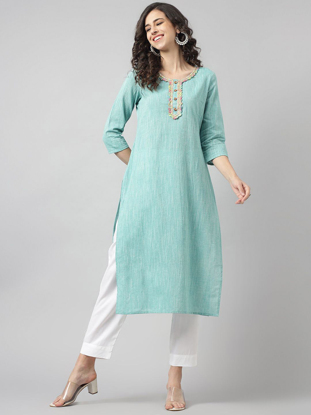 Neemiya Women Geometric Striped Keyhole Neck Kurta