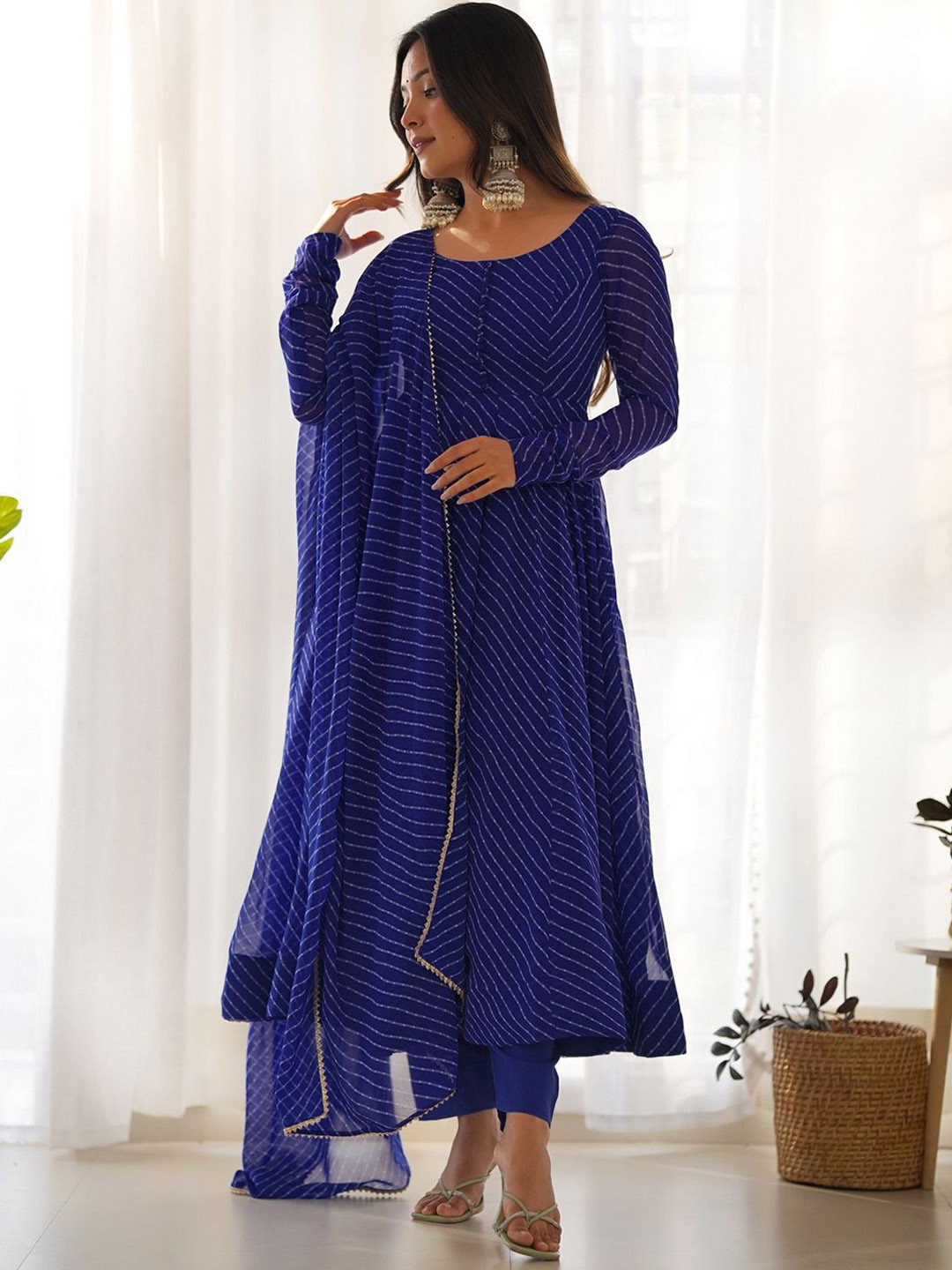 Yara Creation Women Leheriya Printed Regular Gotta Patti Silk Georgette Kurta with Trousers & With Dupatta