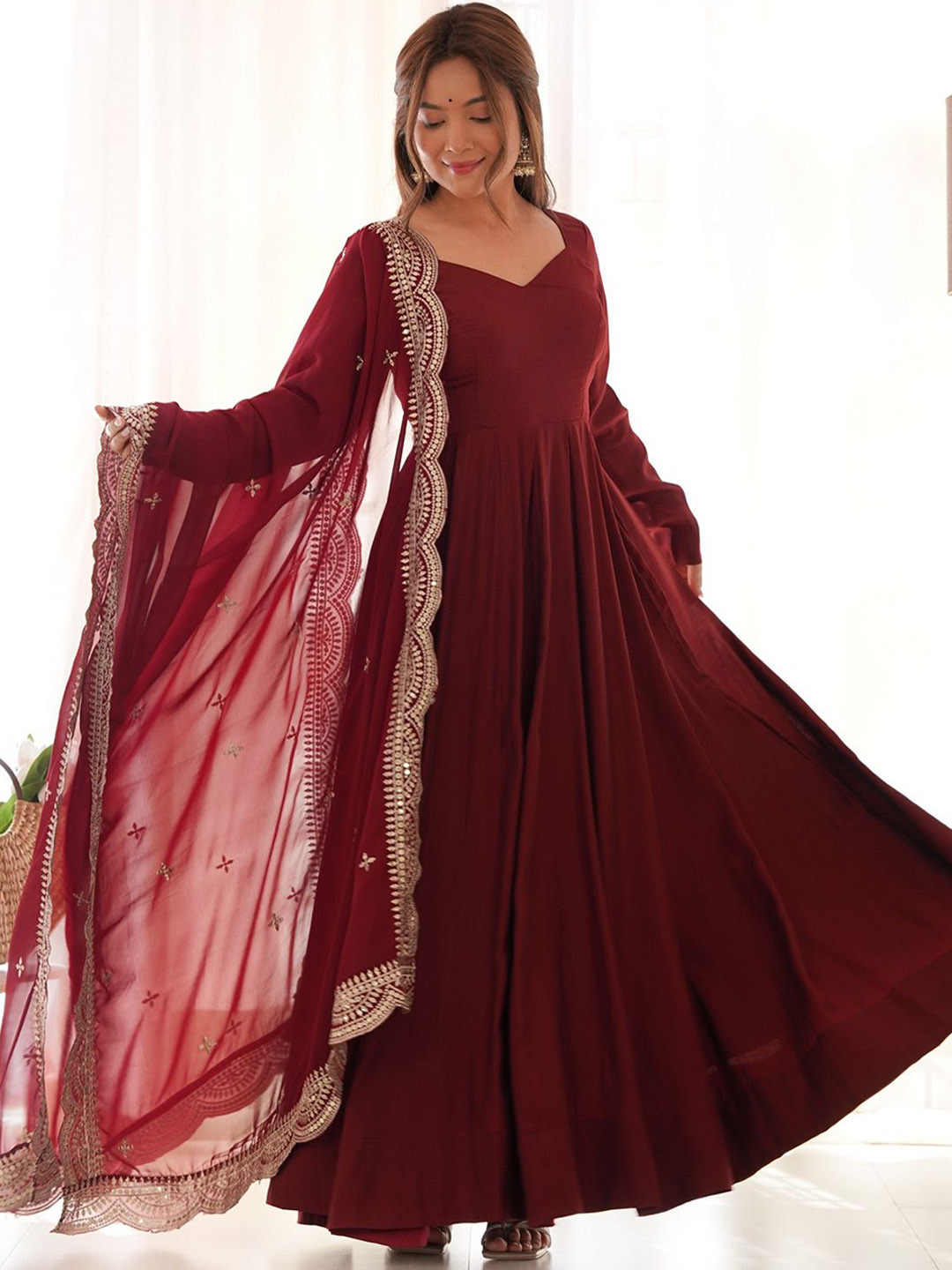 Yara Creation Women Regular Chanderi Silk Kurta with Trousers & With Dupatta
