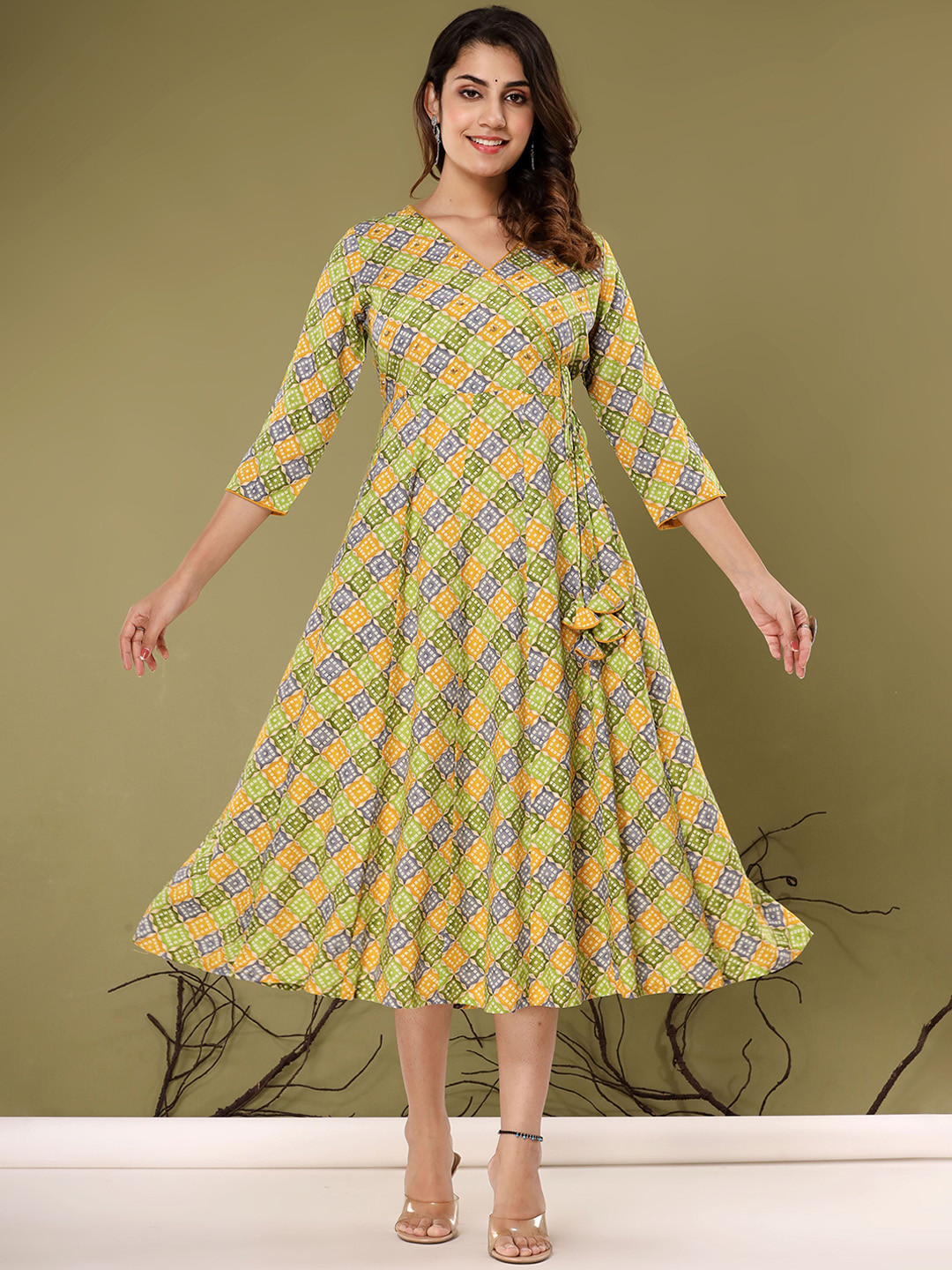 Rouhab Women Floral Printed Thread Work Anarkali Kurta