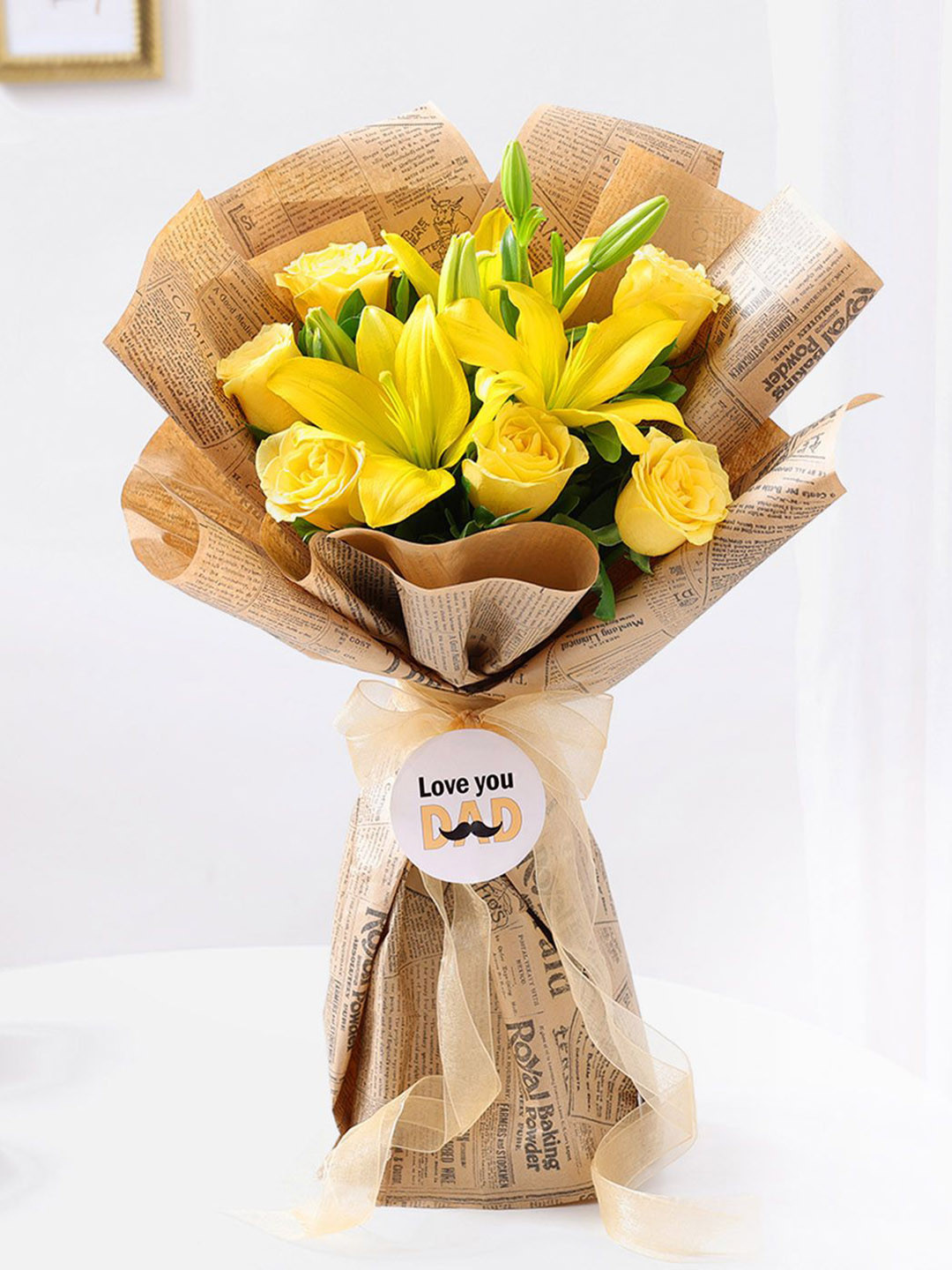 IGP 8-Yellow Rose And Lilly Fresh Flowers In A Bouquet