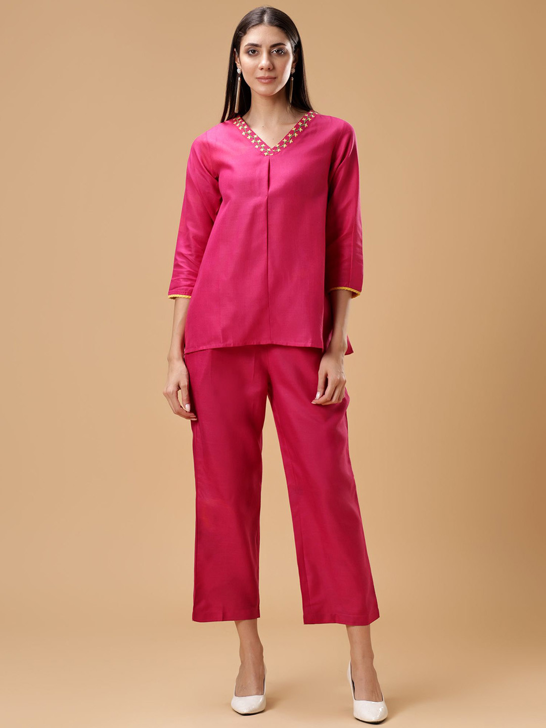 Bani Women Solid Embroidered V-Neck Tunic With Flared Trouser Co-Ords