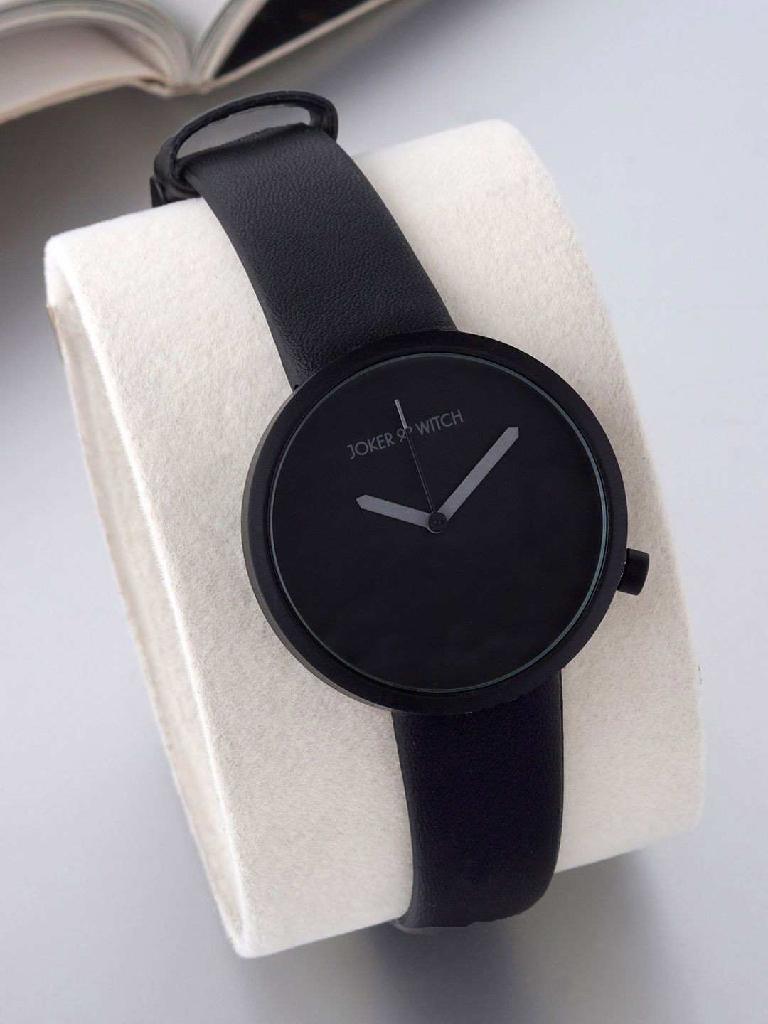 JOKER & WITCH Murdoc Men Dial & Leather Bracelet Style Straps Analogue Watch AMWW718_M