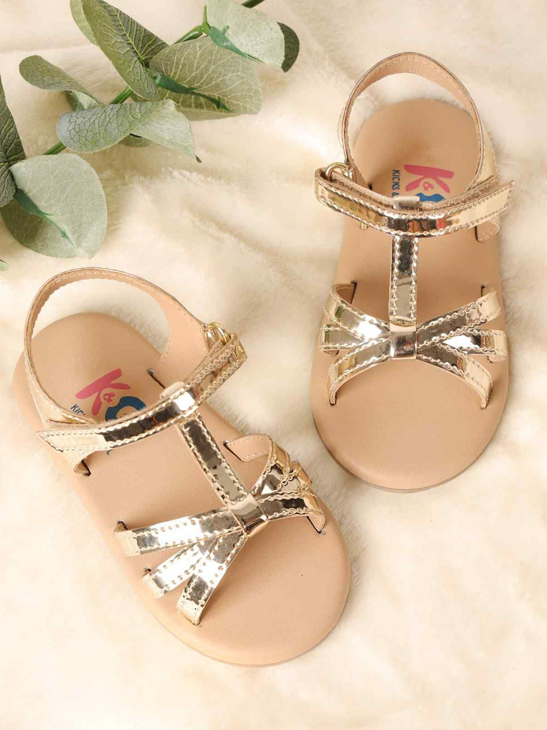 KICKS & CRAWL Girls Dreamy Strappy Open Toe Flats