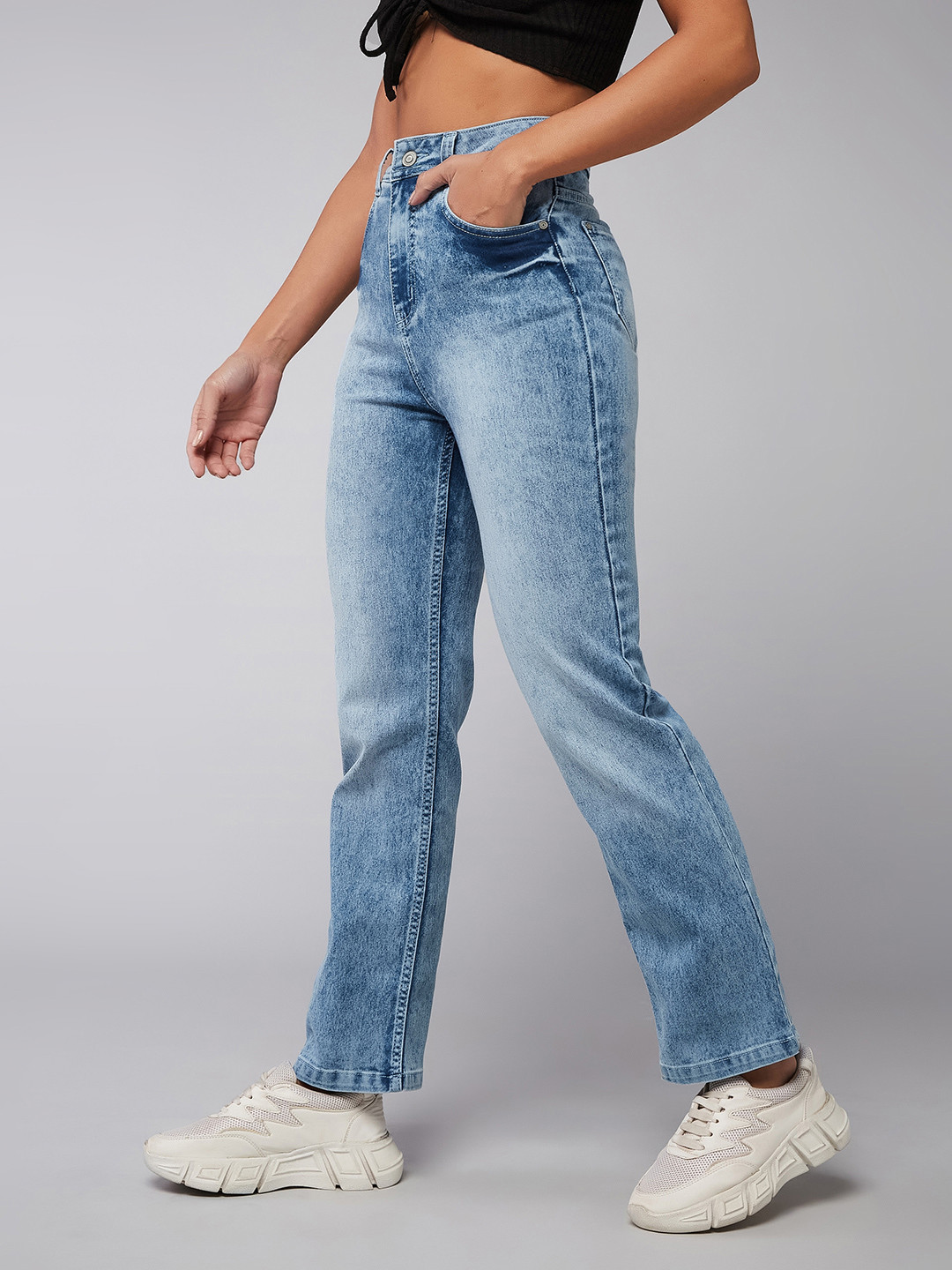Roadster Women Wide Leg Fit High Rise Clean Look Stretchable Denim Jeans