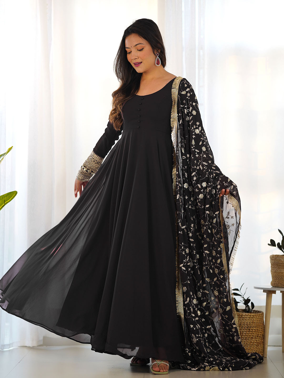 LABELKBBRAND Black Round Neck Long Sleeves Anarkali Kurta With Trousers & Dupatta Set