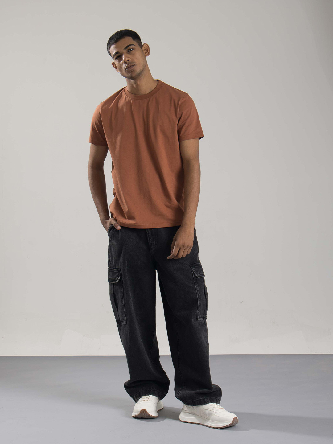 ONEWAY Men Round Neck Solid Cotton T-shirt