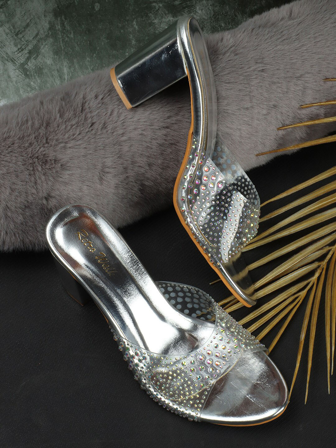 Retro Walk Printed Round Toe Block Heels