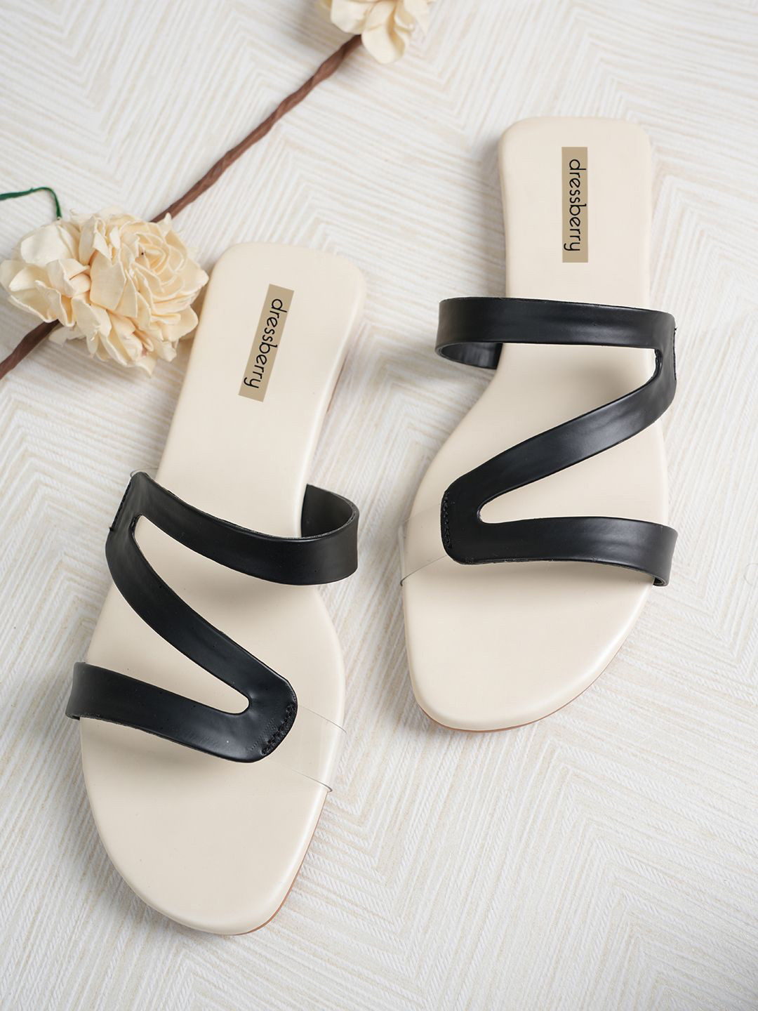 DressBerry Black Open Toe Flats