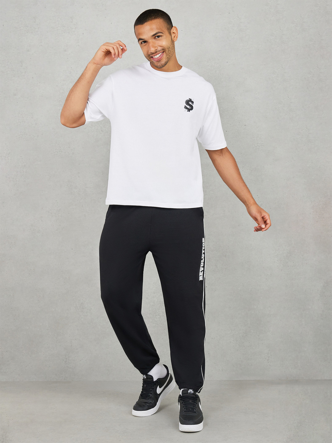 Styli Men Side Revolution Print Piped Detail Relaxed Terry Jogger