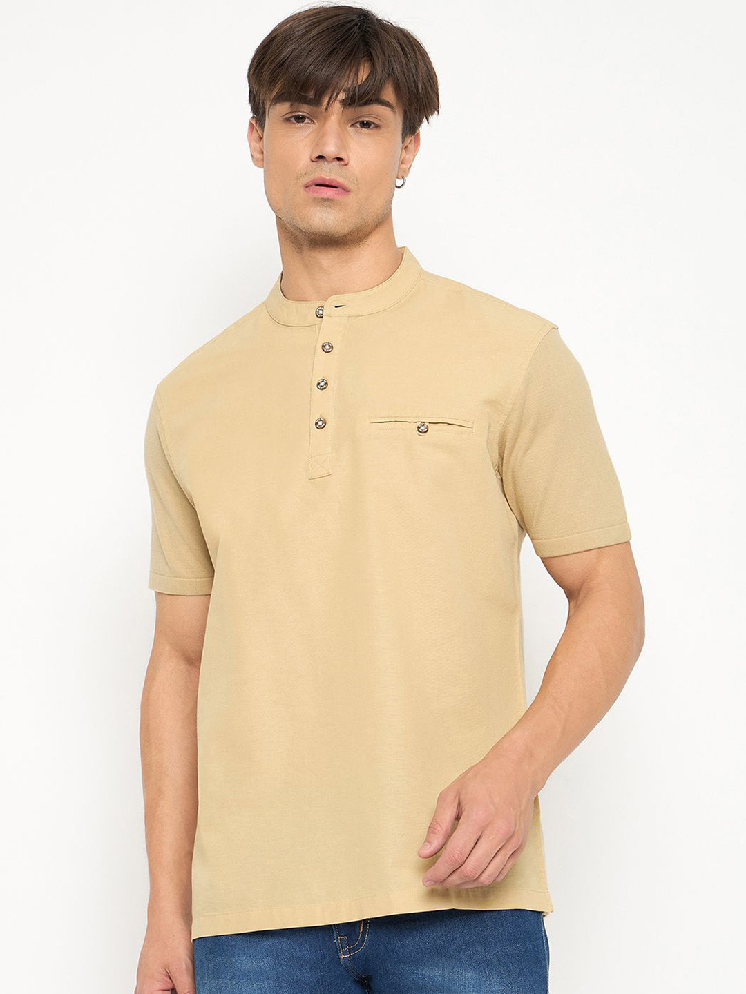 Duke Men Solid Henly Neck T-shirt