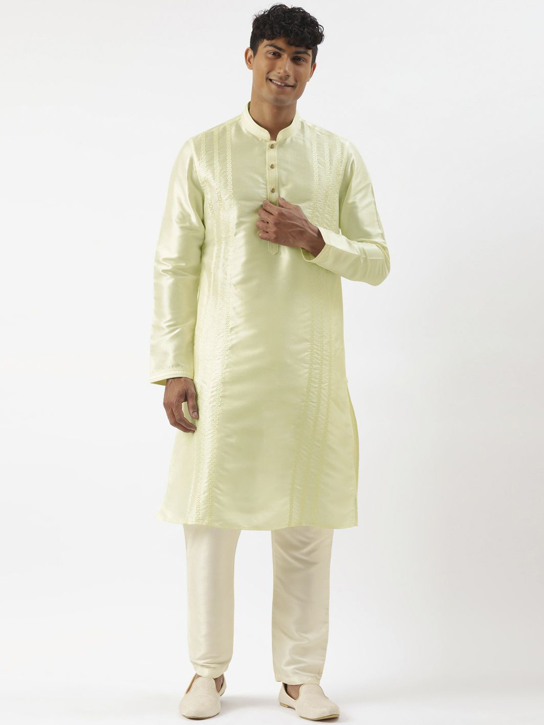 The Ethnic.Co Ethnic Motifs Embroidered Thread Work Straight Kurta With Pyjamas