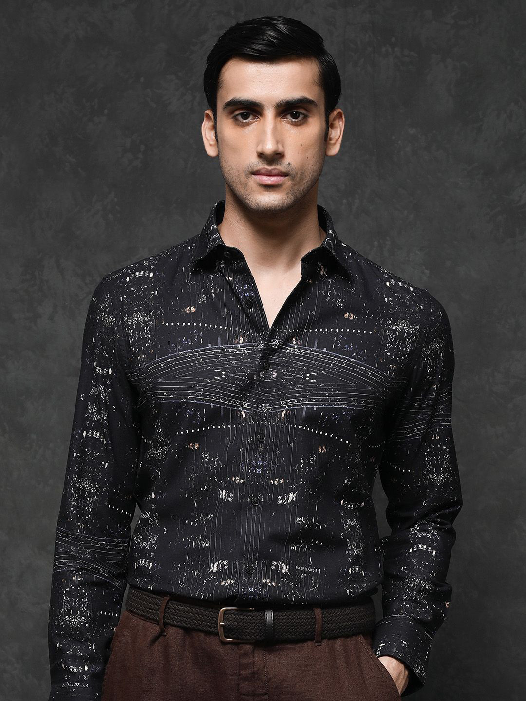 RARE RABBIT Men Basco Regular Fit Abstract Printed Cutaway Collar Shirt