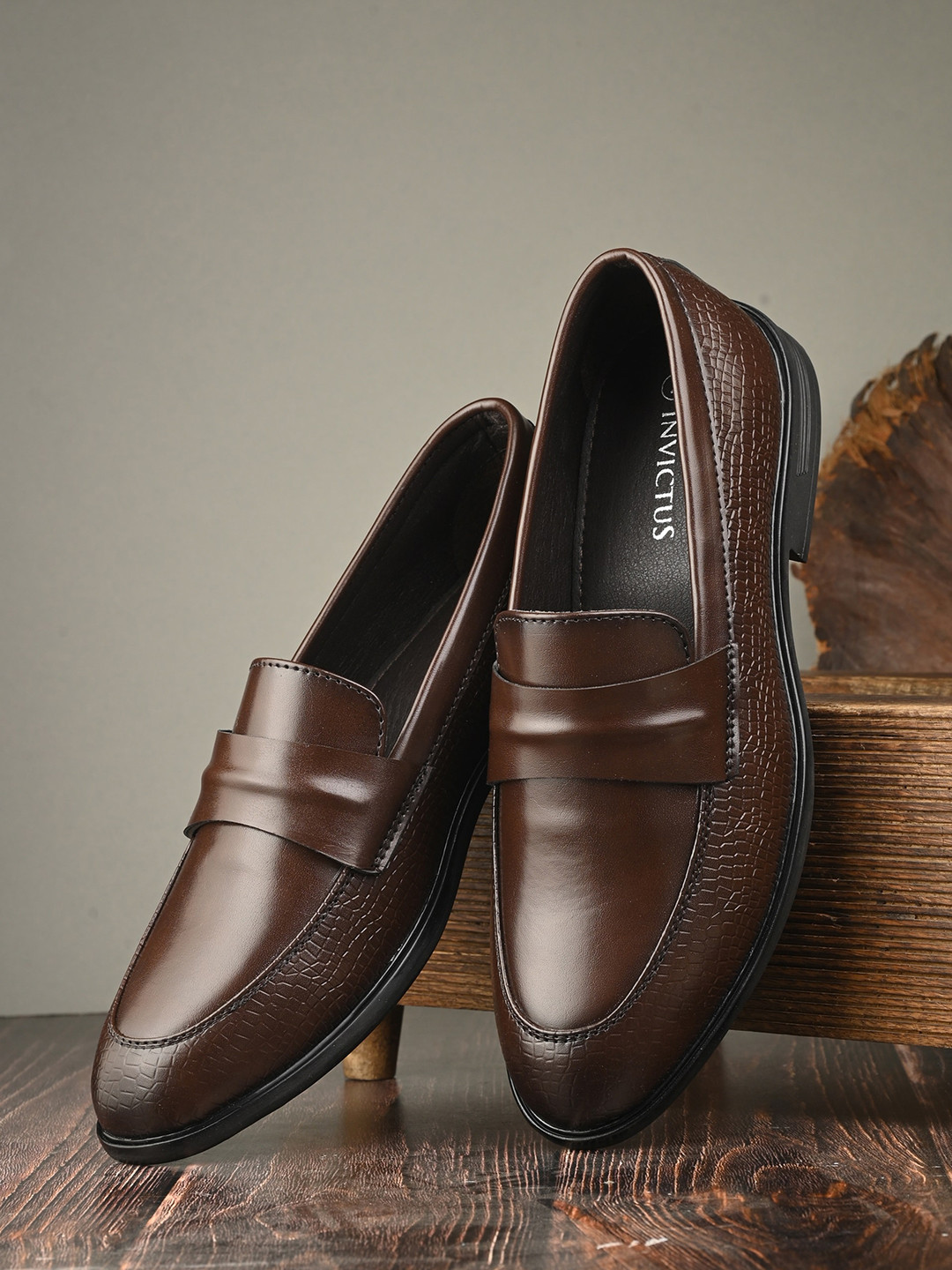 INVICTUS Men Round Toe Faux Leather Formal Loafers
