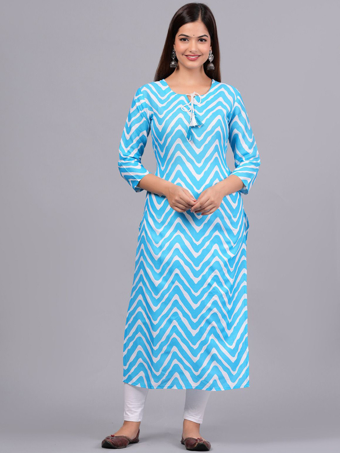 Bachuu Chevron Printed Tie Up Neck Straight Kurta
