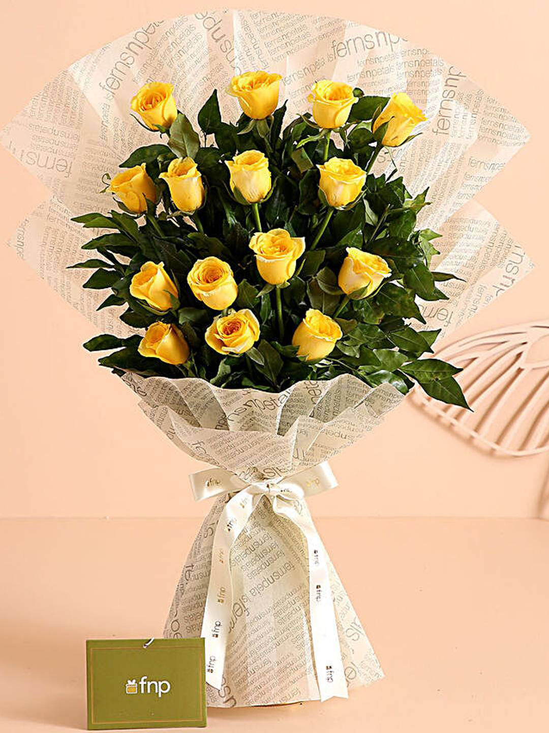 fnp Yellow & Green 16 Pieces Roses Fresh Flower Bouquet