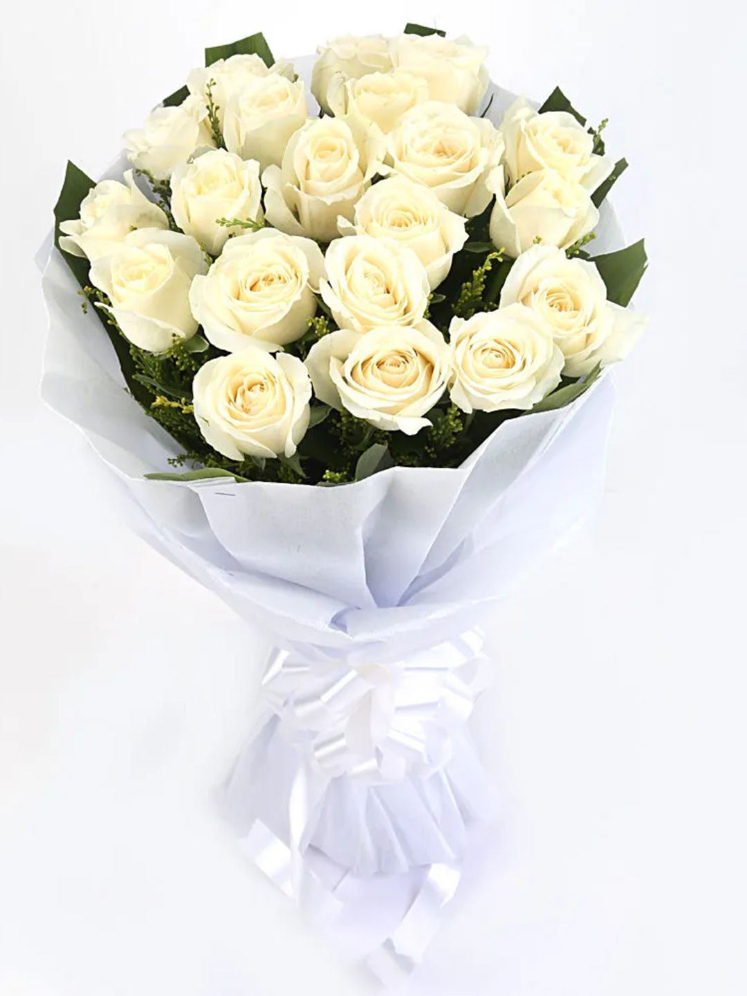 fnp White & Green 20 Pieces Roses Fresh Flower Bouquet