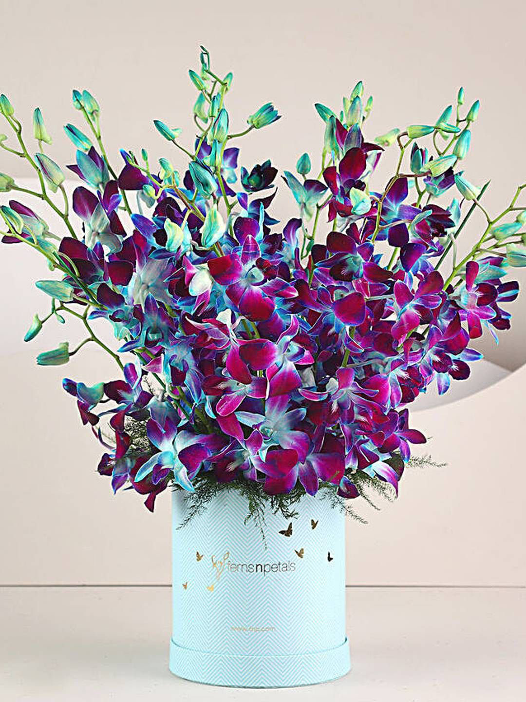 fnp Blue 16 Pieces Orchids Fresh Flower Bouquet