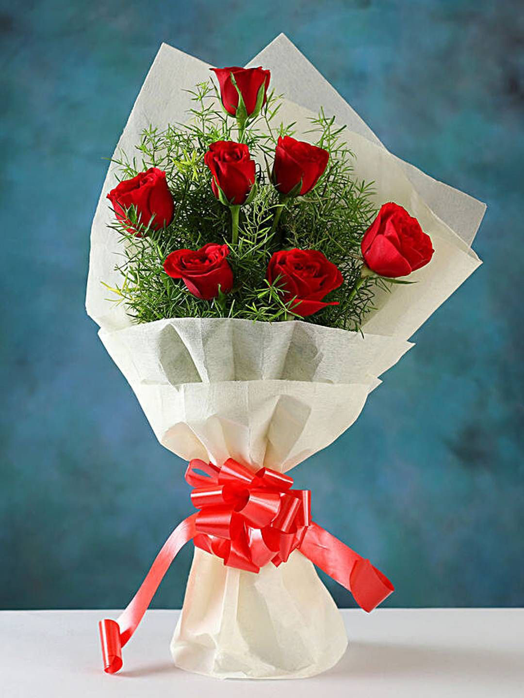 fnp Red 7 Pieces Roses Fresh Flower Bouquet