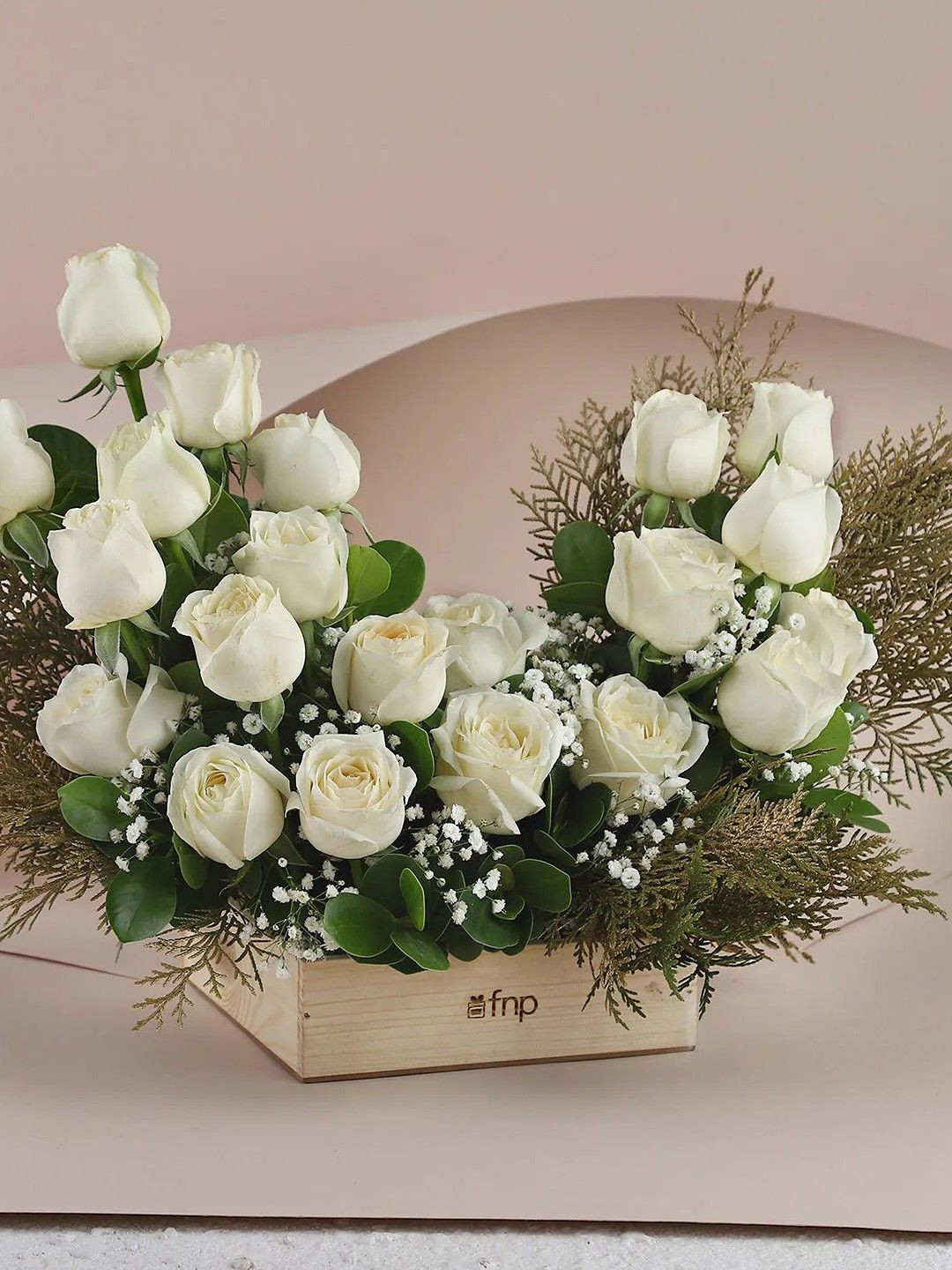 fnp White & Green 20 Pieces Roses Bouquet