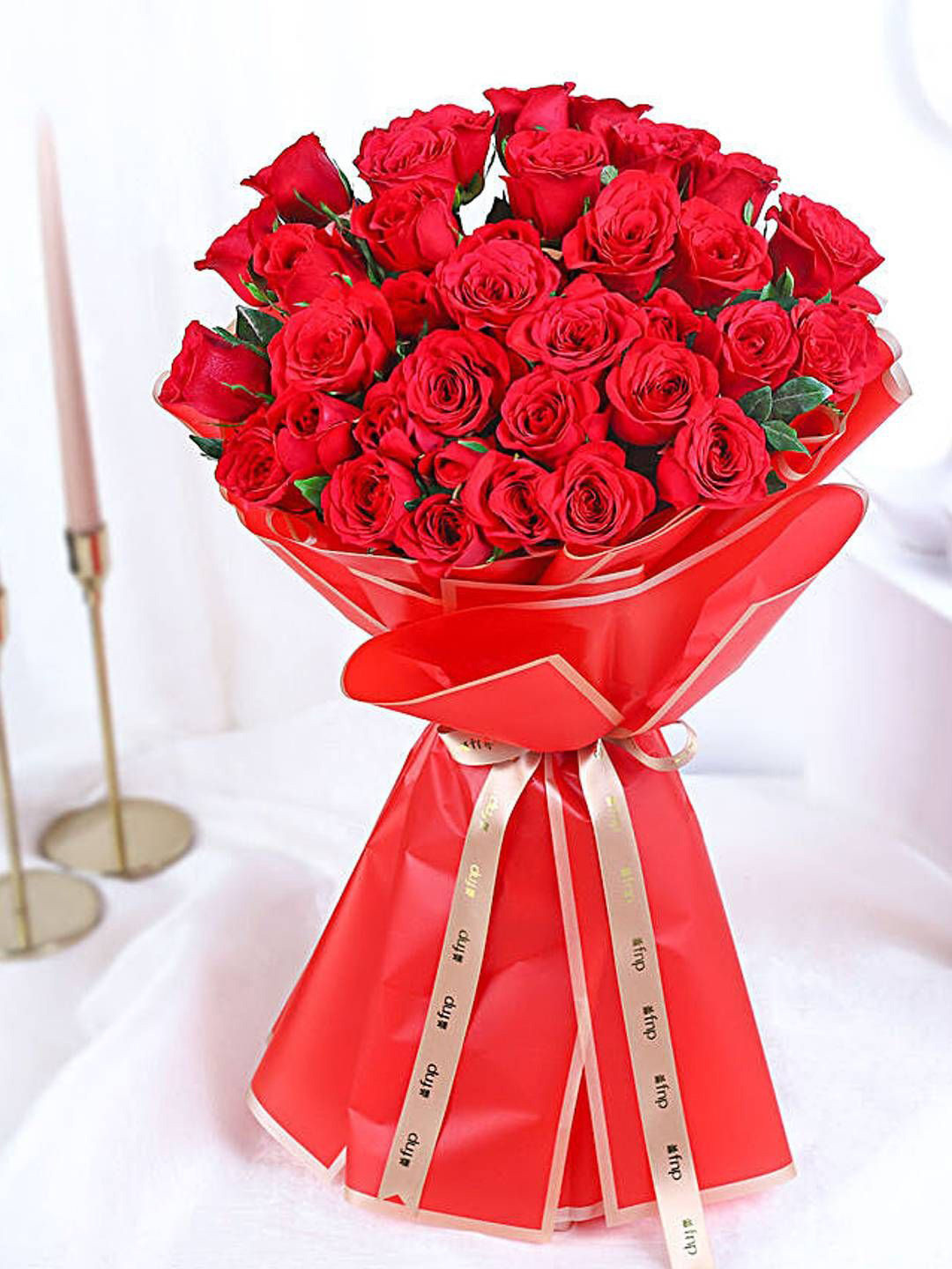 fnp Red 30 Pieces Eternal Bloom Of Roses Bouquet