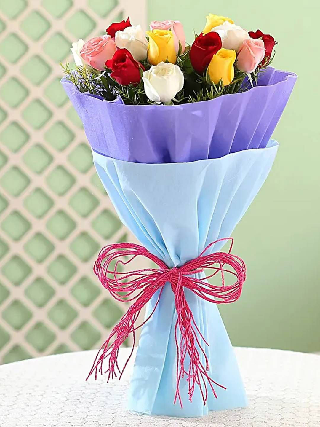 fnp Roses & White 20 Pieces Fresh Flowers Bouquet