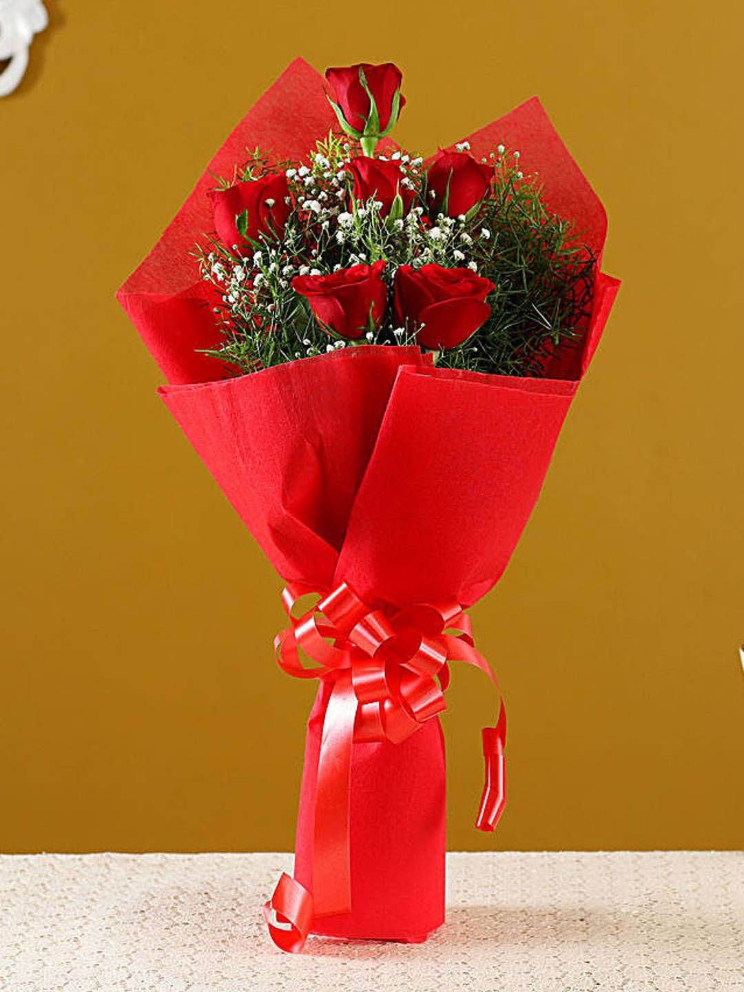 fnp Red & Green 17 Pieces Roses Fresh Flowers Bouquet