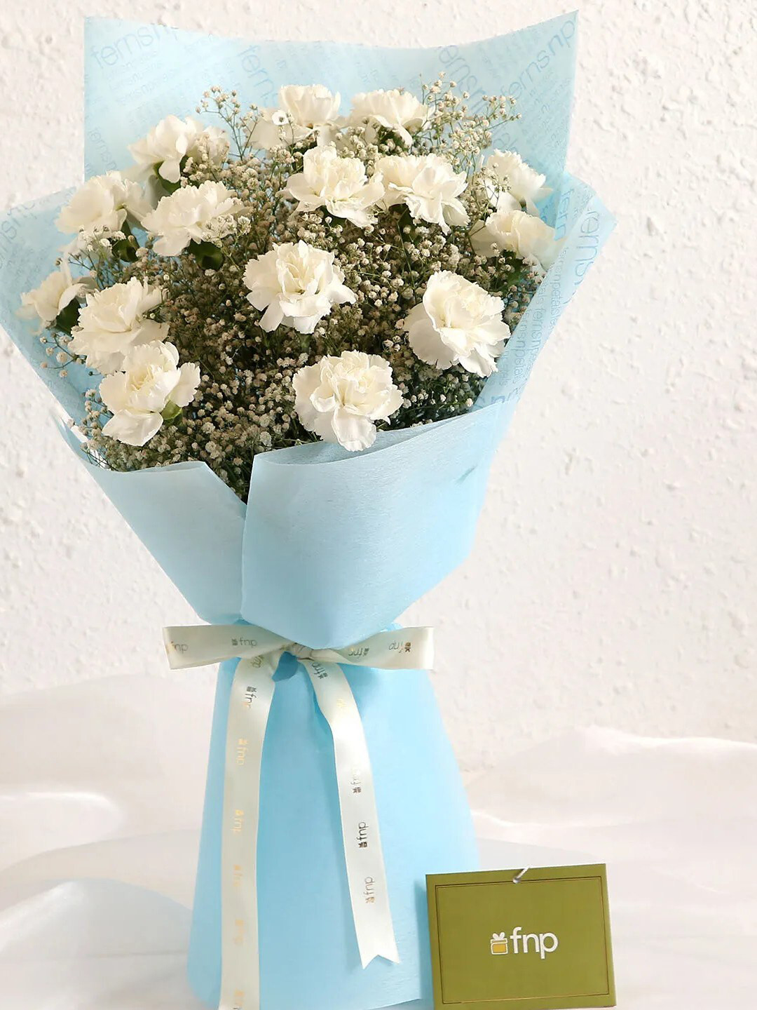 fnp White 15 Pieces Beachside Blooms Carnations Fresh Flowers Bouquet