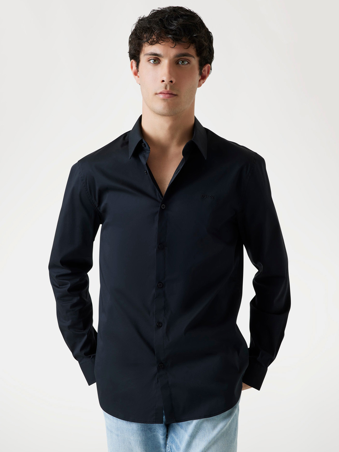 GUESS Men Solid Spread Collar Slim Fit Casual Shirt