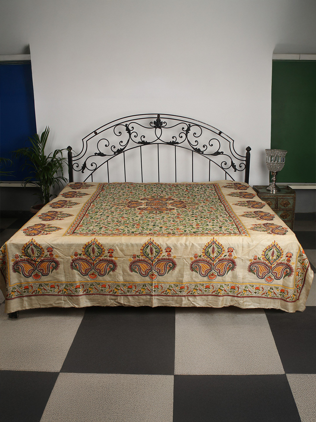 Exotic India Cream-Coloured & Orange Ethnic Motifs Cotton 300 TC Queen Bed Covers