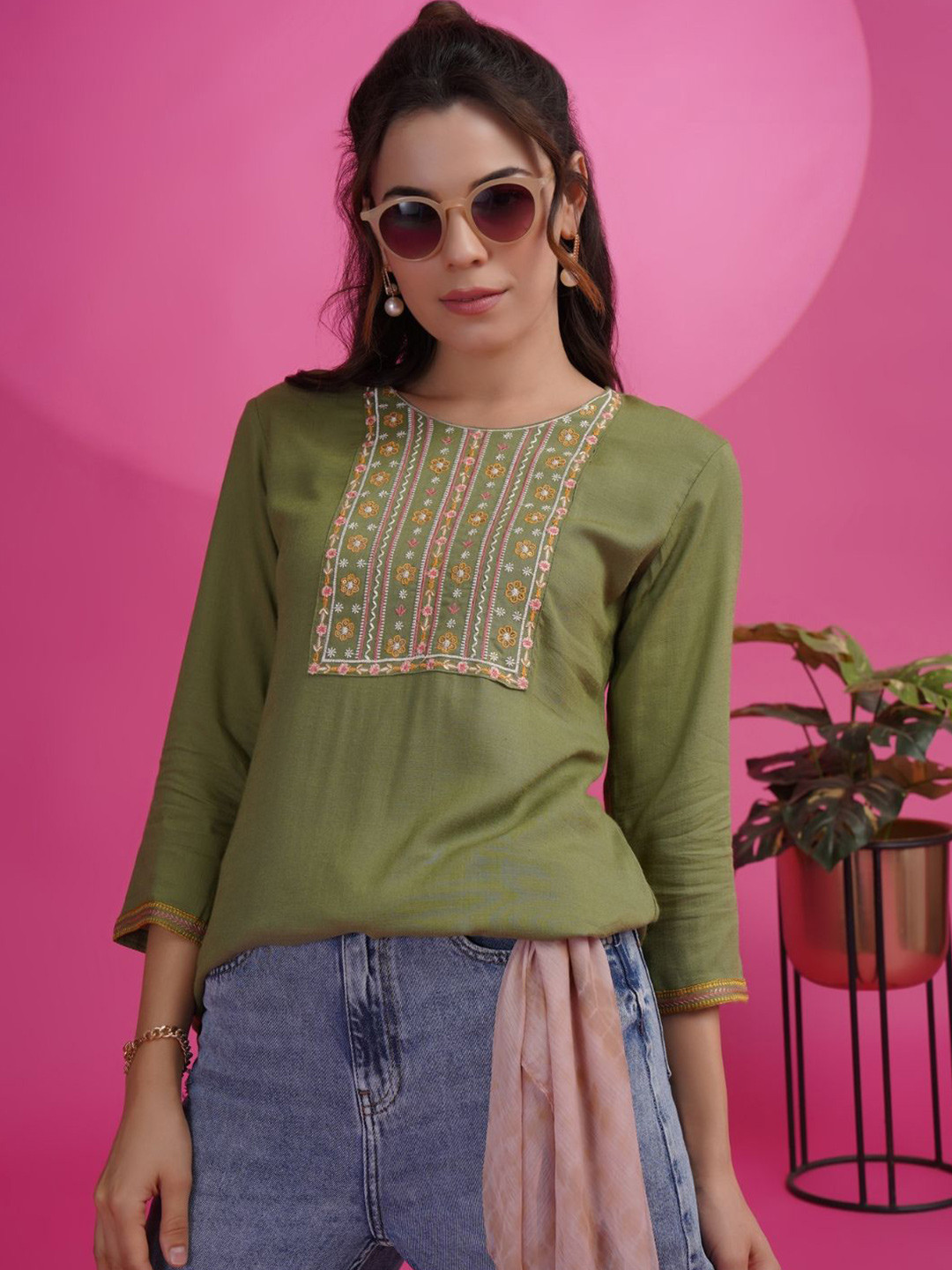 KALINI Embroidered Round Neck Patch Work Straight Kurti