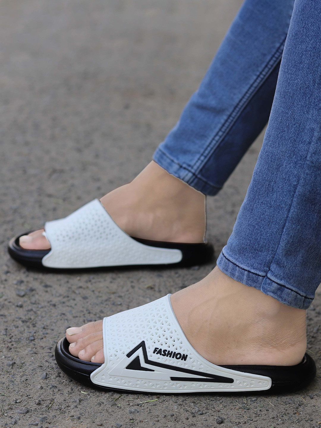 K Footlance Men Rubber Sliders