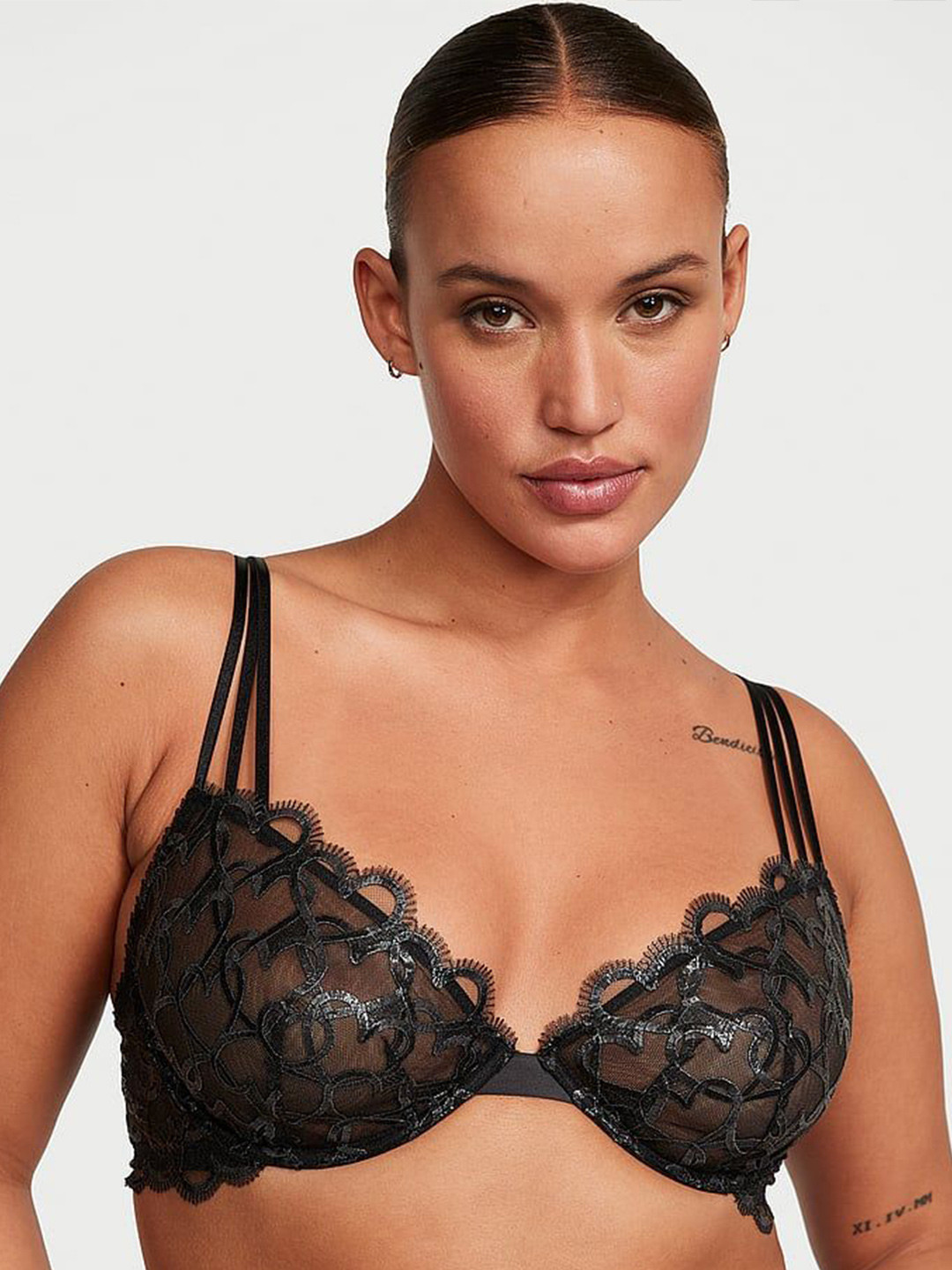Victoria's Secret Very Sexy Shimmer Heart Embroidery Low-Cut Demi Embellished Bra