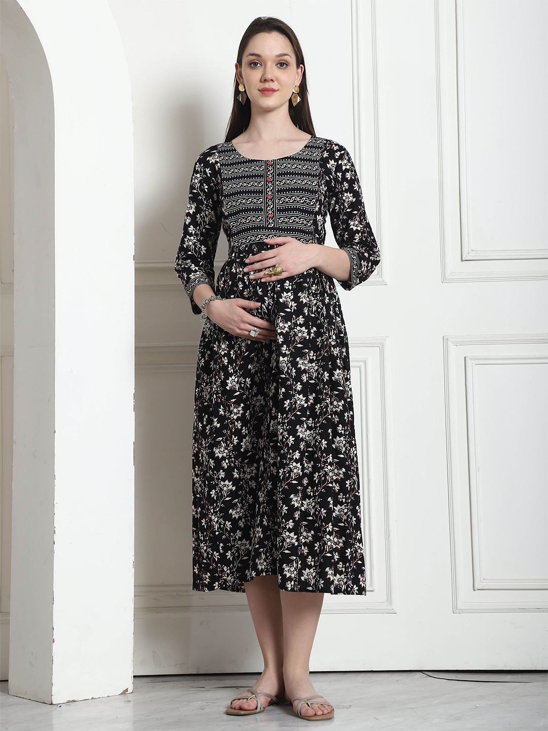 Rajnandini Floral Print Maternity A-Line Midi Dress